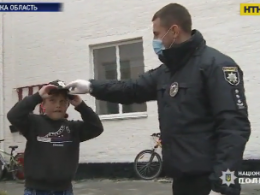 В Винницкой области правоохранители устроили праздник ко дню рождения 10-летнего мальчика