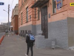 В Харьковской школе во время ремонта нашли боевой яд