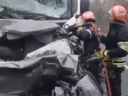 Водитель и ребенок погибли в страшной аварии на Черкасщине