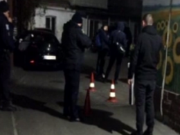 Четверо людей потрапили до лікарні внаслідок стрілянини у центрі Дніпра