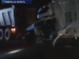 5 автомобілів зіткнулися на міжнародній трасі Київ-Чоп на Рівненщині