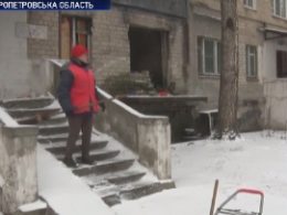 Пенсионерка с Днепропетровской области превратила квартиру в свалку