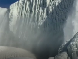 У США майже замерз Ніагарський водоспад