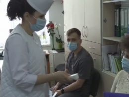 В Украине началась вакцинация от коронавируса