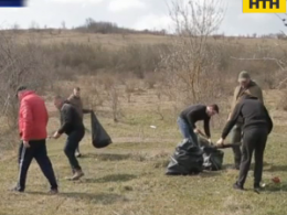 Найбільше нерестовище Чернівецької області потопає у смітті
