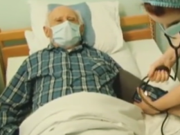 Черкасские кардиологи провели операцию на открытом сердце 92-летнему пациенту