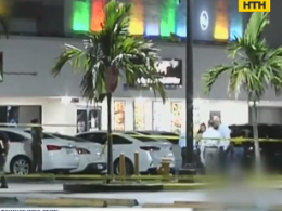 В Майами неизвестные открыли огонь из автоматов и пистолетов на парковке ночного клуба, есть погибшие