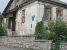 Будинок, якому майже 120 років може стати братською могилою для десятка родин у Луцьку