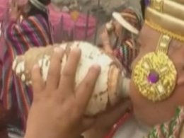 Перуанские шаманы провели магический ритуал, чтобы предсказать события нового года и остановить распространение пандемии в мире