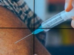 Украинцам официально разрешили вакцинироваться бустерной дозой