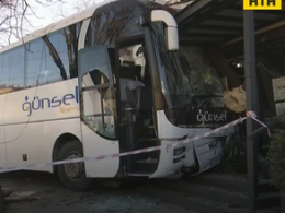 В Одесі водій рейсового автобусу, в якому було повно людей, втратив свідомість просто за кермом